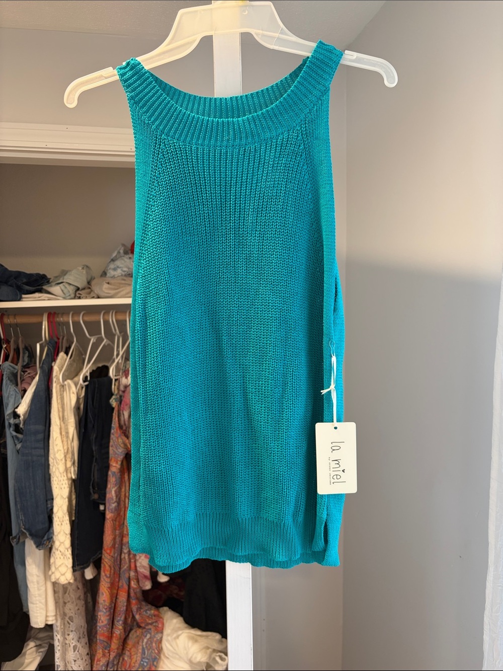 LA MIEL Turquoise Knit Sleeveless Top